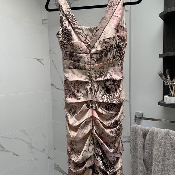 FORMAL DRESS - Picture 2 of 2